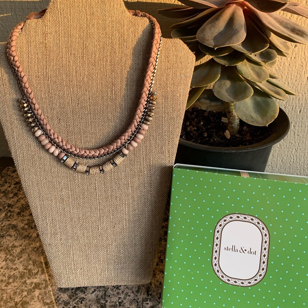 Stella & Dot Chrissie Collar Necklace-In Gift Box